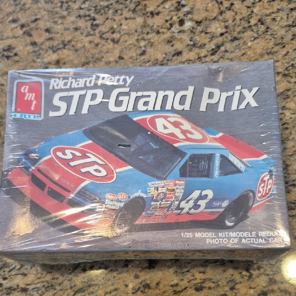 MT STP Grand Prix Model Kit - Blue and Red, New Box Has Wear Vintage 1990